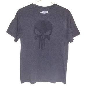 Skull graphic T-shirt Old Navy collectibles totally classic